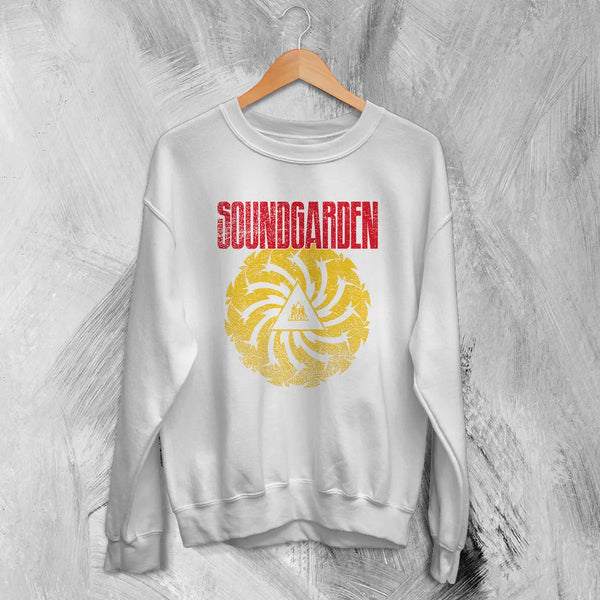 Soundgarden Badmotorfinger Sweatshirt β Vintage Grunge Rock Band Sweater, Unisex 50/50 Cotton Poly
