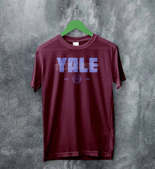 Yale University T-shirt Retro Campus Shirt Ivy League Research University US - Red Maroon - WorldWideShirt