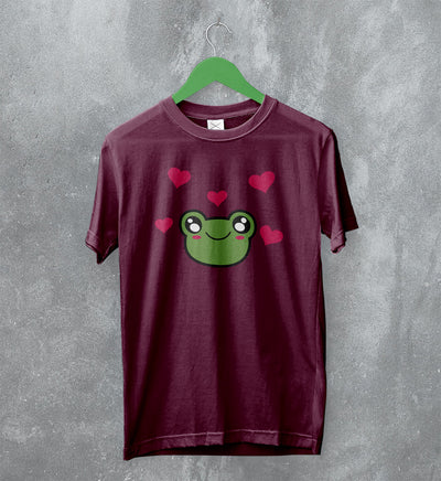 Frog T-Shirt Cute Green Frog Love Tee Animal Lover Shirt Aesthetic Cartoon