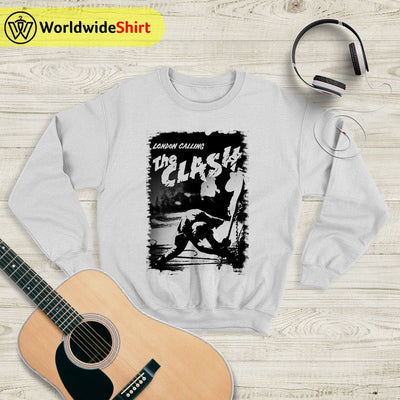 VTG The Clash London Calling Sweatshirt The Clash Shirt Band Shirt - WorldWideShirt